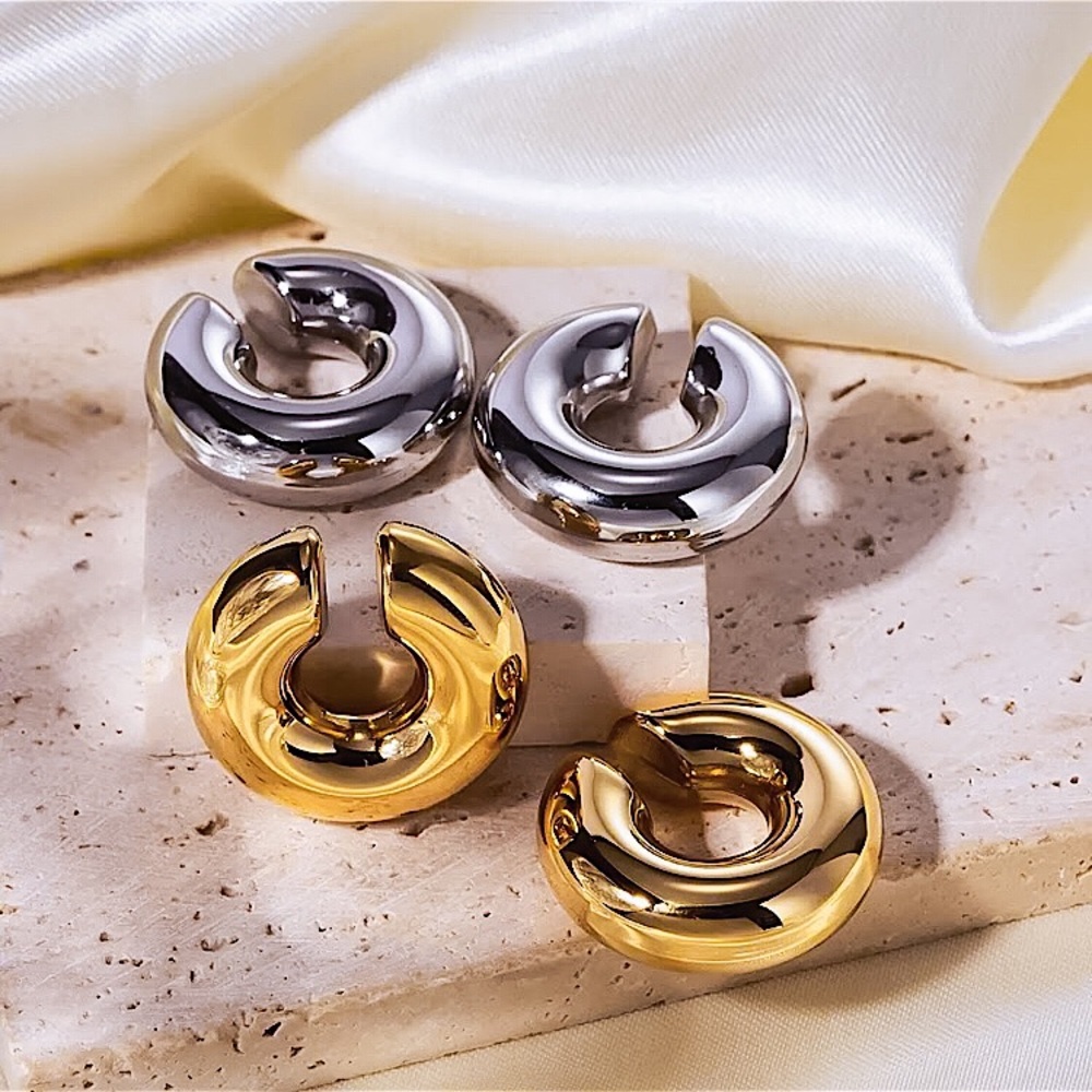 ⚜️𝟯𝟬%𝗢𝗙𝗙 𝗯𝘂𝗻𝗱𝗹𝗲𝘀 𝟯+⚜️ NEW 2 Large Chunky Ear Cuffs Set - Picture 6 of 14